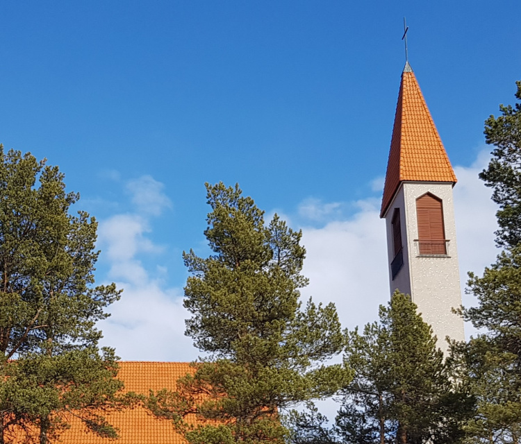 80 vuotta Lapin sodan päätymisestä -konsertti Hetan kirkossa klo 15 - Hetan Musiikkipäivät kirkon torni